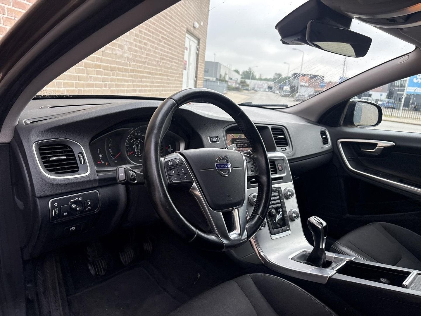 Volvo V60 Cross Country 2.0 D4 Polar+ | Climate | Cruise | N, Auto's, Volvo, Zwart, Bruin, Navigatiesysteem, 111 g/km