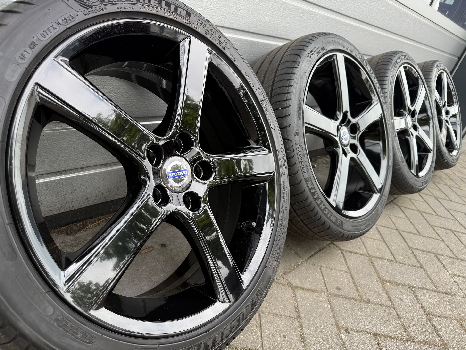 orig. 18 inch Volvo Midir C30 V50 V40 S60 velgen zomerbanden, Auto-onderdelen, 18 inch, Gebruikt, -, -