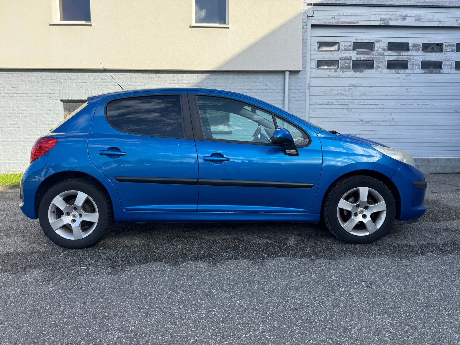 Peugeot 207 1.4i Essence – 2007 – 149.500 km, Auto's, Blauw, 5 deurs, 3 cilinders, Euro 4