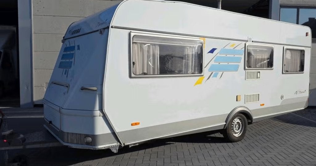 Caravan Eriba Nova 532 bj 1999, Caravanes & Camping, Particulier, Jusqu'à 4, Eriba