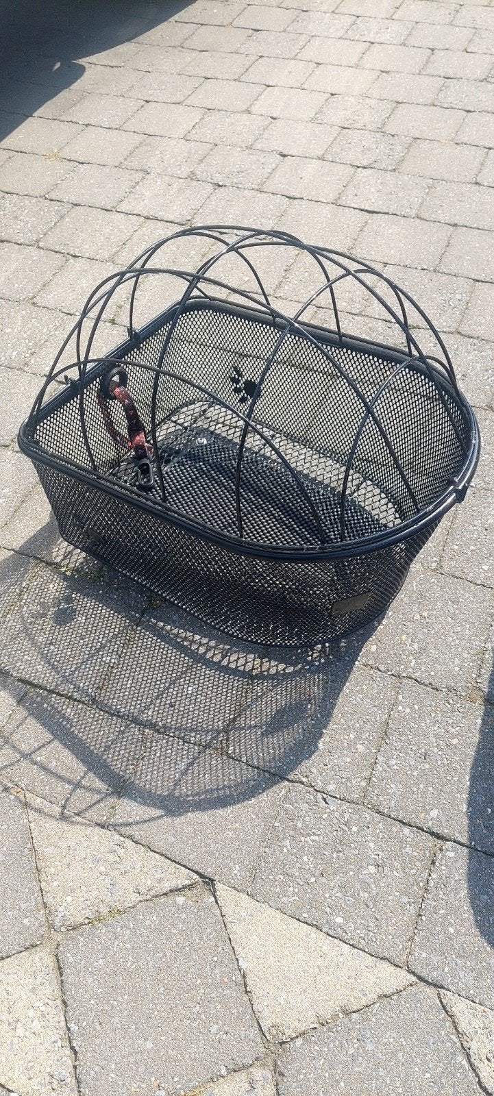 Fietsmanden, Ophalen