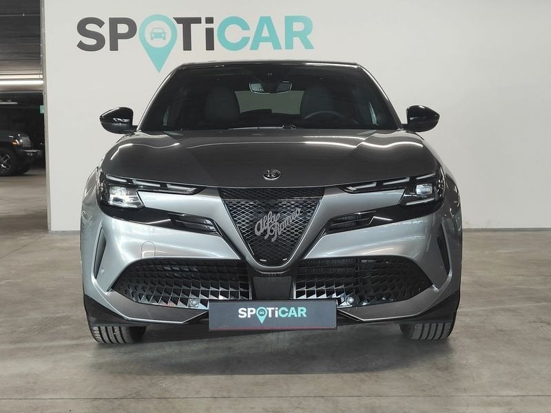Alfa Romeo Junior BEV 54 kWh Elettrica, Auto's, 4 deurs, 0 cilinders, Gebruikt, Leder en Stof