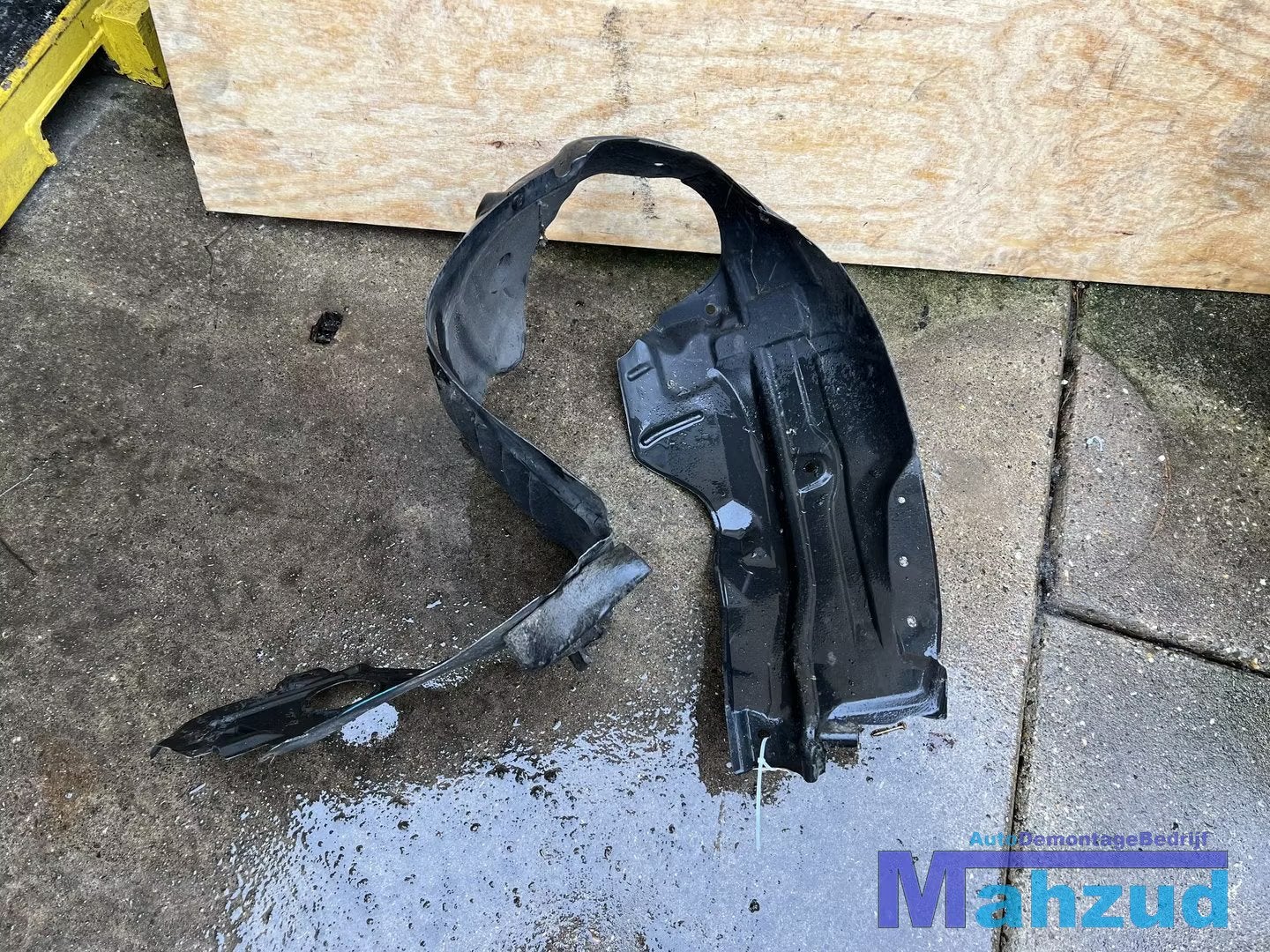 MAZDA 6 (GH) Links voor modderkuip wielkuip 2007-2013, Shinchi, Fuchu-Cho 3-1
730-8670  Hiroshima, Mazda Motor Corporation, Info@mazda.co.jp