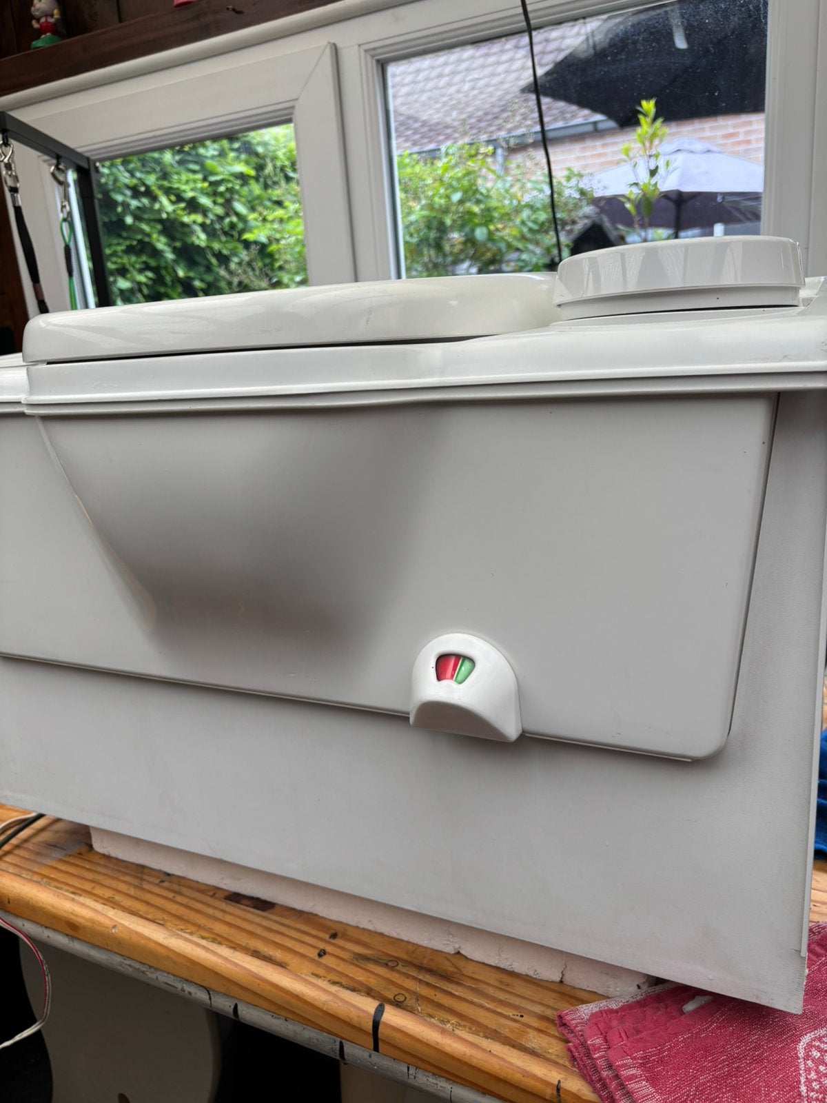 Camping toilet thetford, Ophalen, Zo goed als nieuw