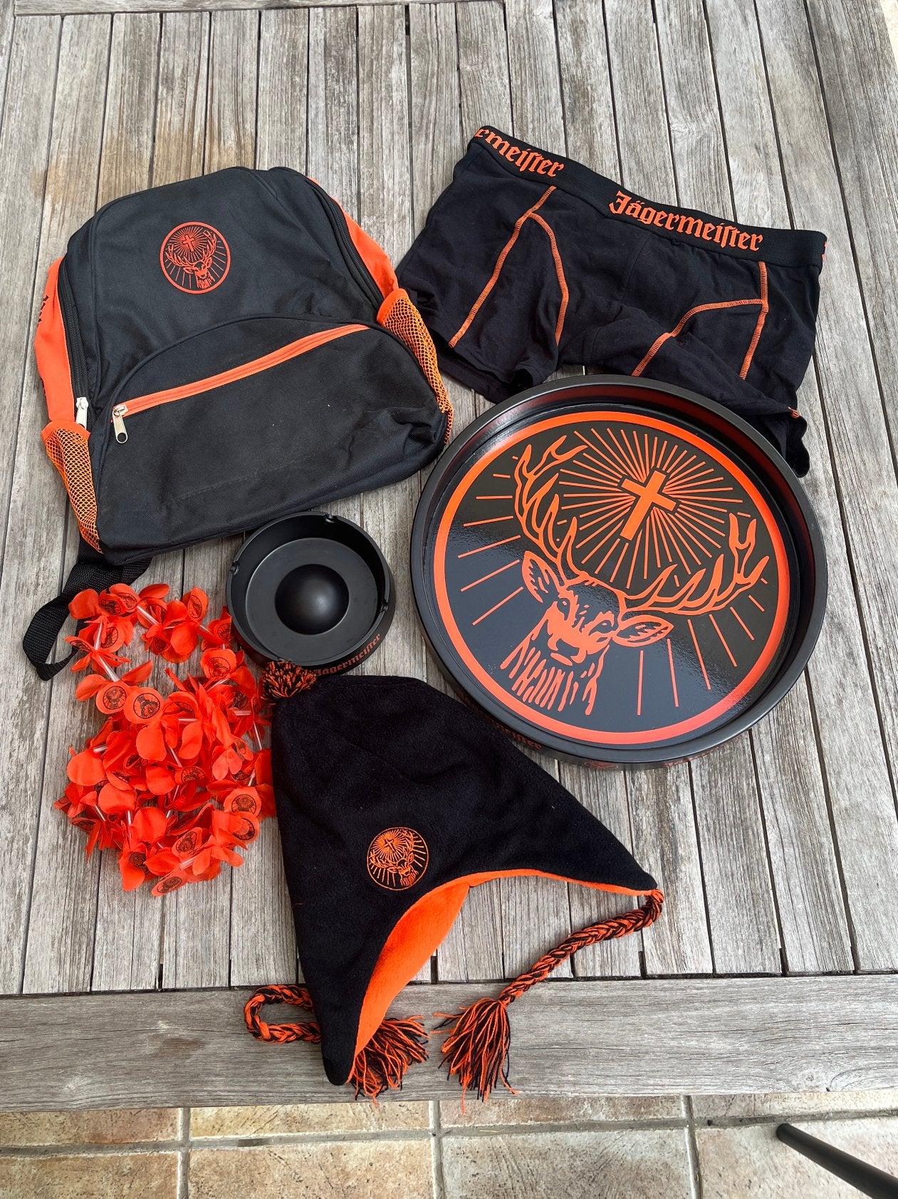 Jagermeister gadgets, Ophalen