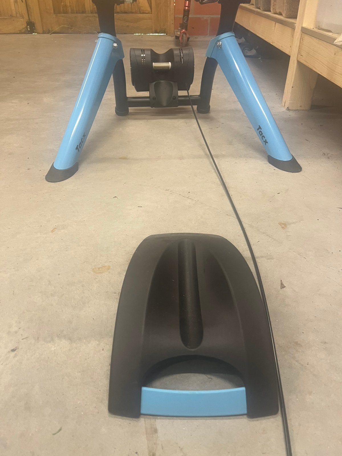Tacx Boost Fietstrainer – Indoor Trainer met Voorwielsteun, Fietsen en Brommers, Ophalen, Zo goed als nieuw