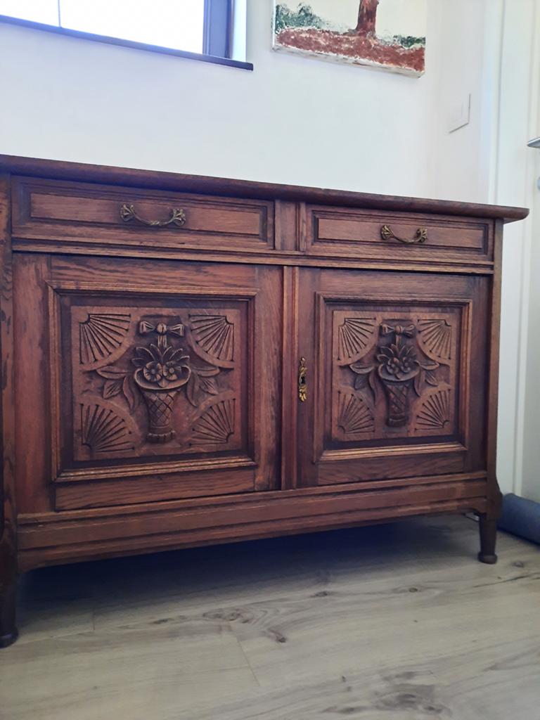 Mooie antieke eiken kast met marmeren blad, Antiek en Kunst, Ophalen