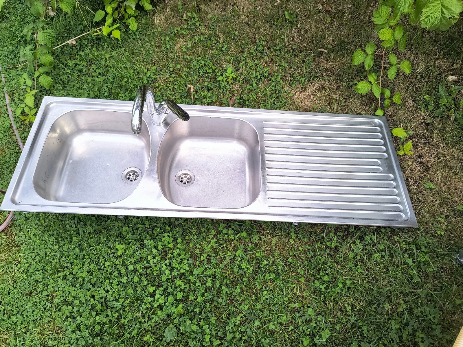 spoelbak met kraan en afloop, Ophalen, Gebruikt