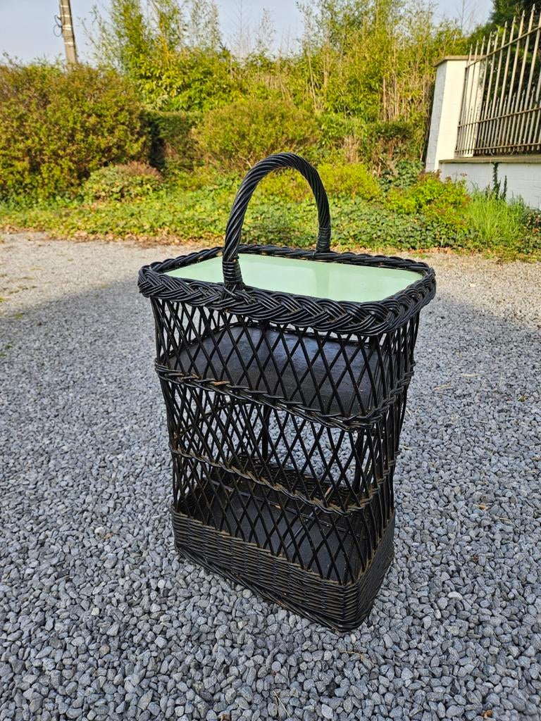 Rotan barmeubel, Ophalen
