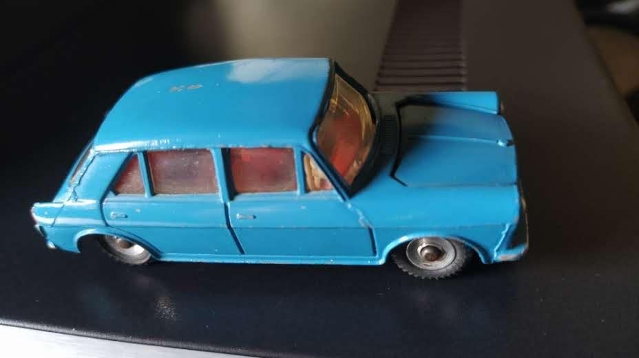DINKY TOYS ENGLAND, No. 140 MORRIS 1100, Ophalen of Verzenden, Gebruikt, Auto, Dinky Toys