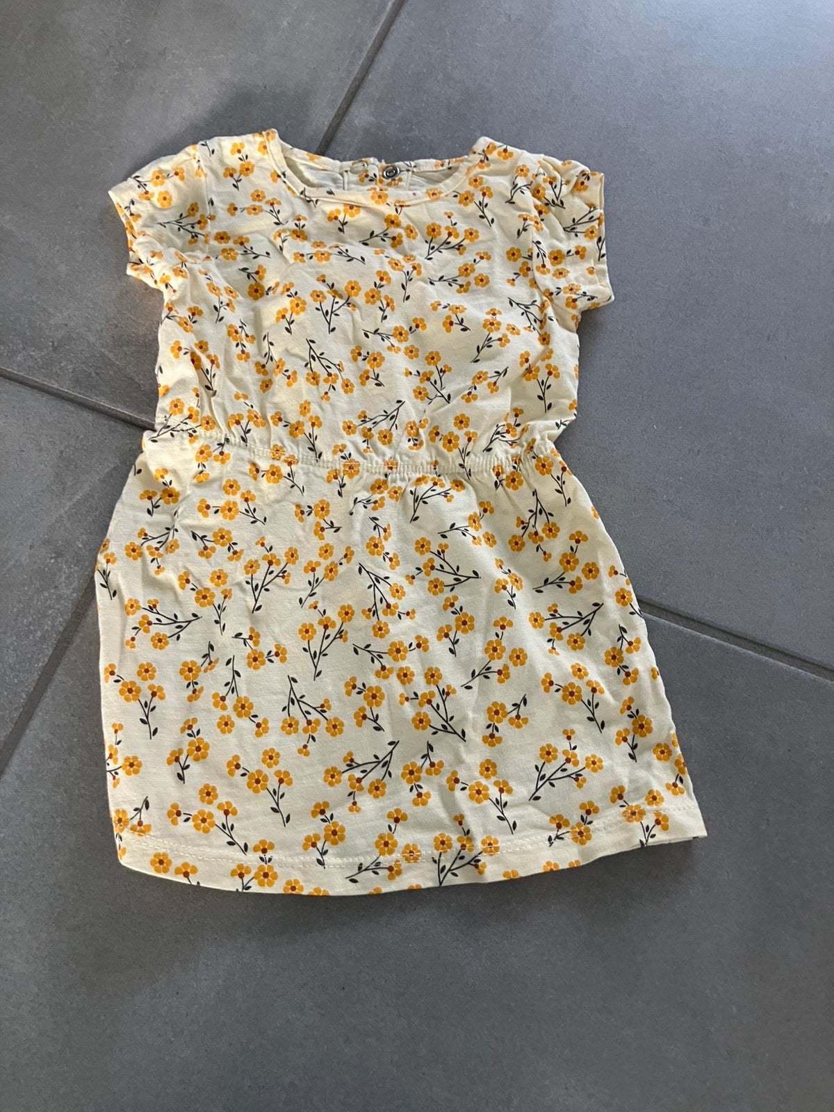 Besties kleedje korte mouw maat 68, Kinderen en Baby's, Babykleding | Maat 68, Ophalen, Zo goed als nieuw, Meisje, Jurkje of Rokje