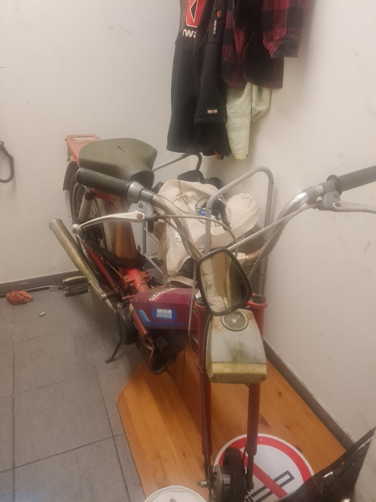 Jawa bavetta, Vélos & Vélomoteurs, Enlèvement