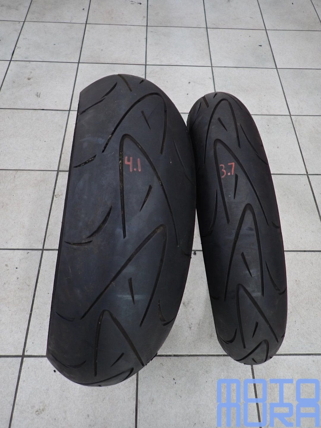 Set Conti sport attack 120/70ZR17 190/55ZR17 banden band  19, Gebruikt, -, -, Ophalen of Verzenden