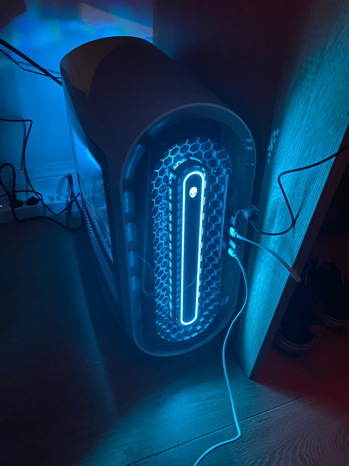 Dekstop alienware Aurora R15, Une personne
