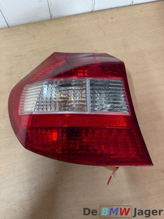 Achterlicht links BMW 1-serie E87 6924501, Auto-onderdelen, Gebruikt, Ophalen of Verzenden, BMW, BMW