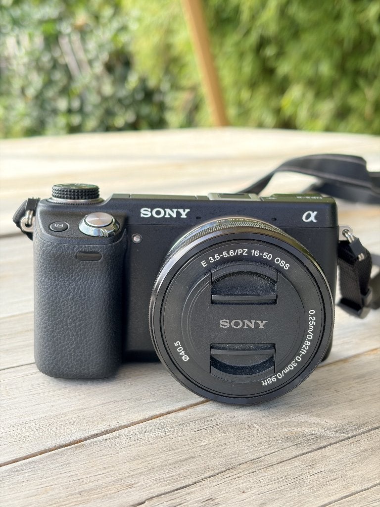 Sony Alpha NEX-6 + objectif motorisé compact 16-50 mm, Enlèvement ou Envoi, Moins de 4 fois, Batterie, Stabilisation d'image