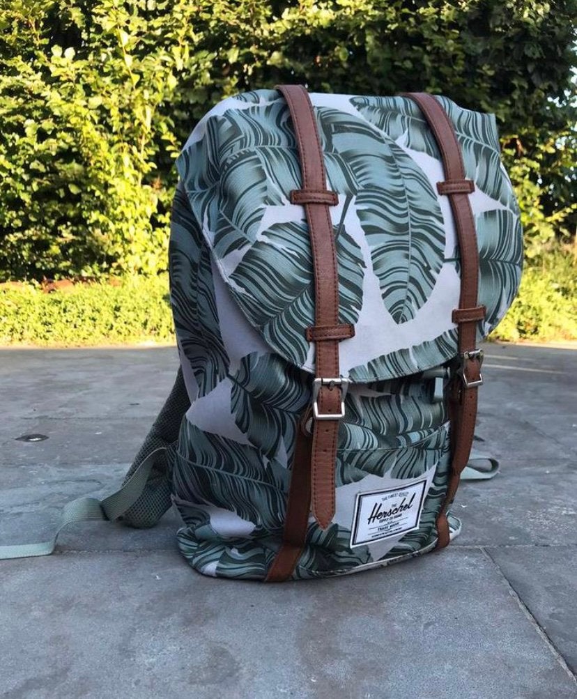 Herschel rugzak/boekentas 30 liter, Handtassen en Accessoires, Tassen | Rugtassen, Ophalen, Zo goed als nieuw