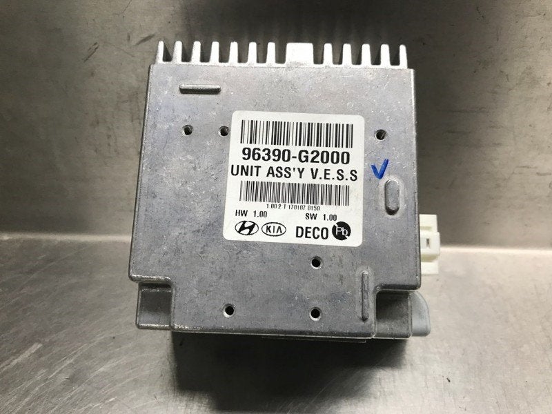 AMPLIFICATEUR D'ANTENNE Hyundai Ioniq (|96390G2000|), Utilisé, Hyundai