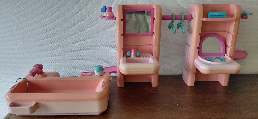 Barbie badkamer Happy House, Kinderen en Baby's, Ophalen, Zo goed als nieuw, Barbie