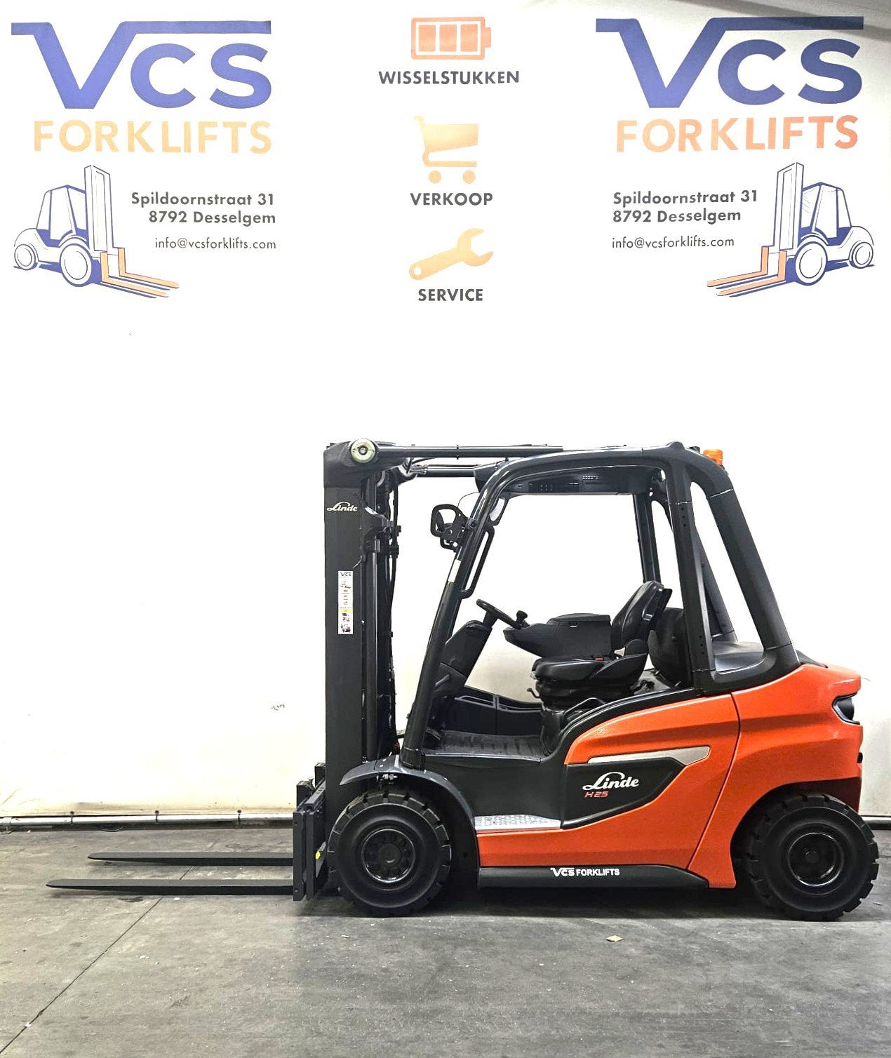 CHARIOT DIESEL LINDE 2,5 t triplex 4,7 comme neuf+ garantie, Articles professionnels, Machines & Construction | Chariots élévateurs & Transport interne