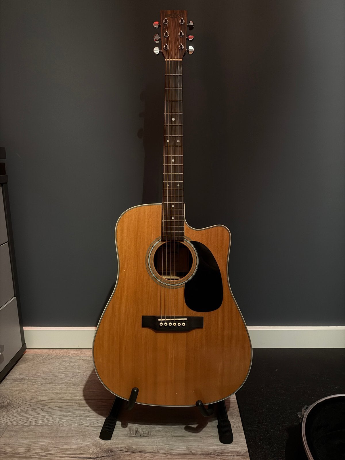 Sigma DRC-28E Elektrisch-Akoestische Gitaar + Stagg Hardcase, Muziek en Instrumenten, Ophalen, Zo goed als nieuw, Met (piezo-)element