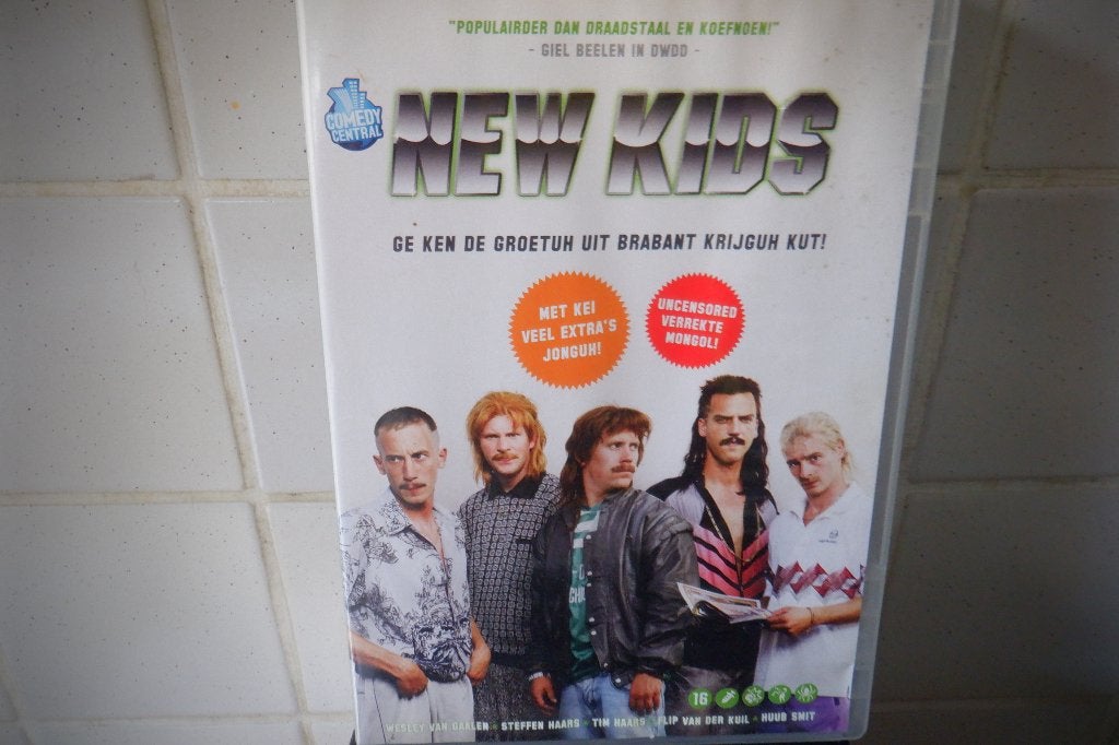 DVD New Kids., CD & DVD, DVD | Comédie, Comme neuf, Comédie d'action, Envoi