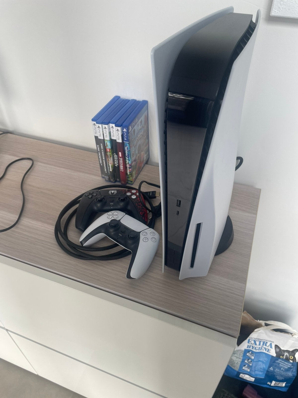 PlayStation 5 Disc Edition + 2 controllers + 5 games, Games en Spelcomputers, Ophalen, Zo goed als nieuw, Playstation 5