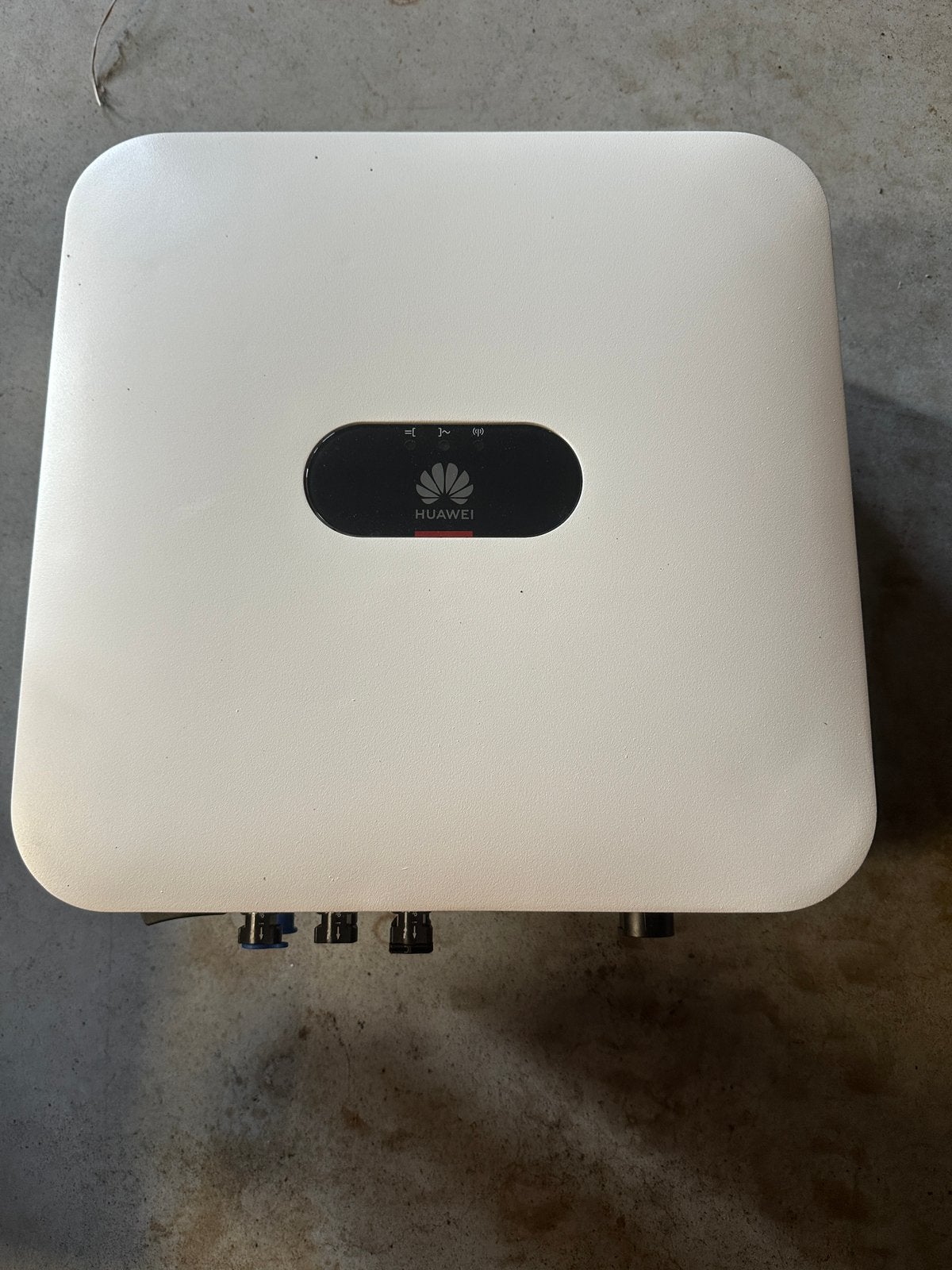 Huawei omvormer, Doe-het-zelf en Bouw, Ophalen, Zo goed als nieuw