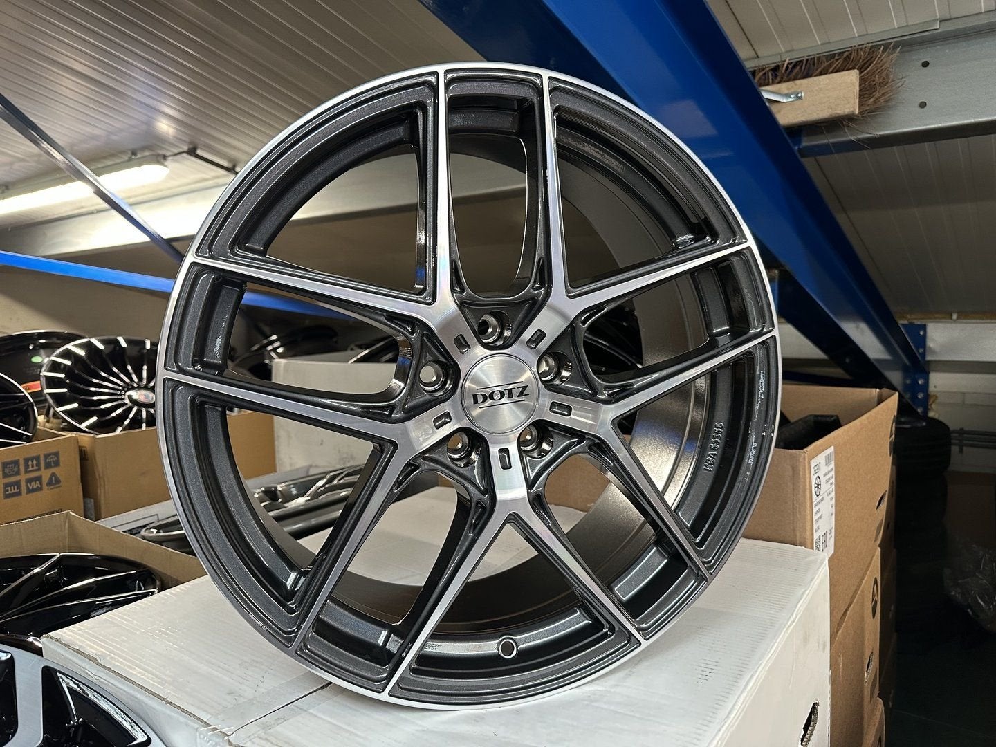 Nieuw 19inch VW Audi Seat BMW Skoda DOTZ Style Velgen! 5x112, 19 inch, -, -, Banden en Velgen