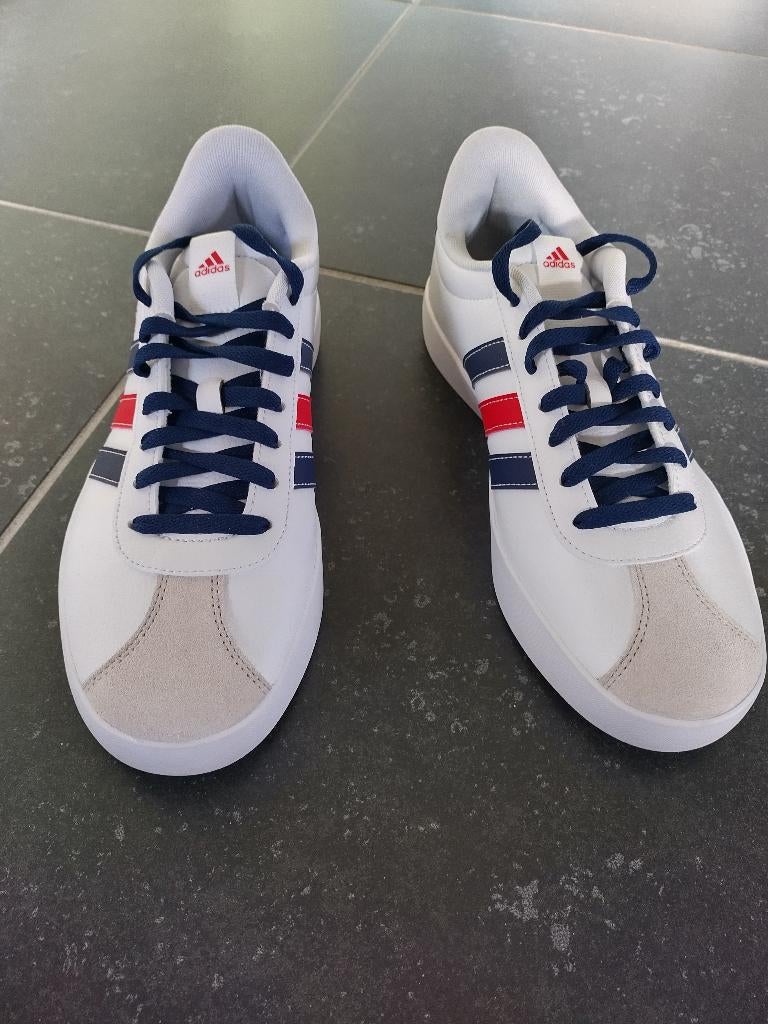 Baskets Adidas blanches homme, Enlèvement, Neuf, Chaussures