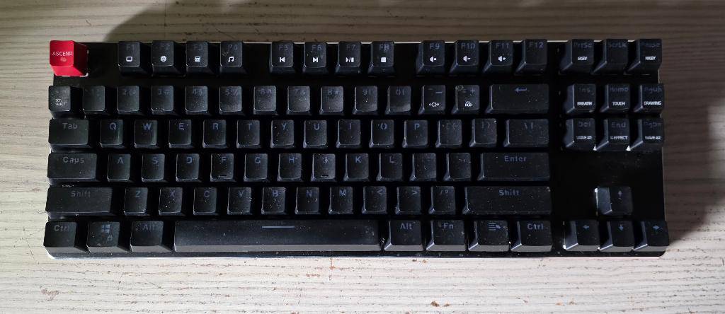 Mechanisch (gaming) toetsenbord Glorious GMMK-TKL-BRN, Computers en Software, Toetsenborden, Ophalen of Verzenden, Qwerty, Gebruikt