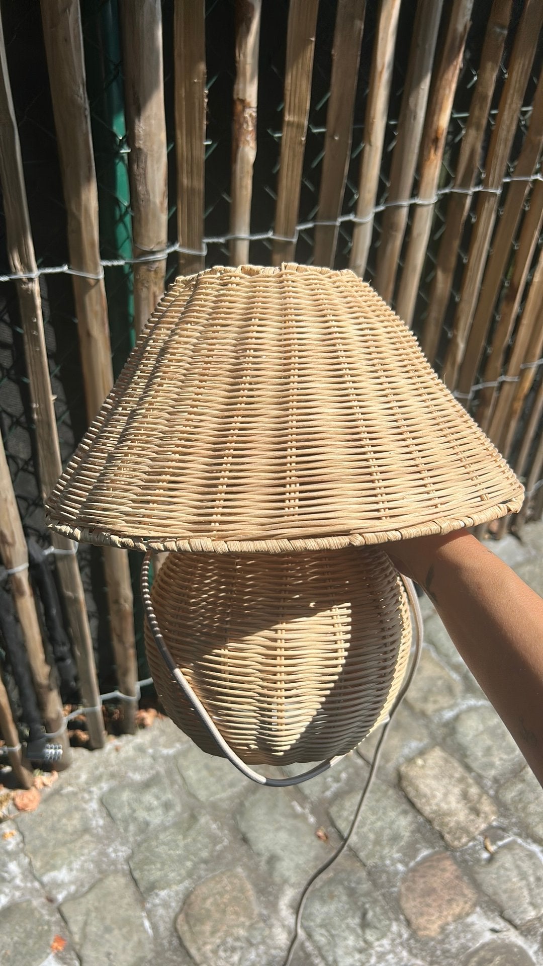 Schattig rotan lampje, Ophalen, Zo goed als nieuw