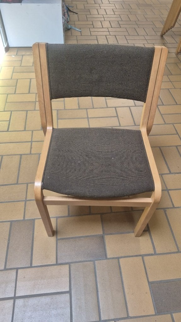 Stoelen Deens design Magnus Olesen, Huis en Inrichting, Stoelen, Gebruikt, Vijf, Zes of meer stoelen, Hout, Stof, Bruin, Ophalen
