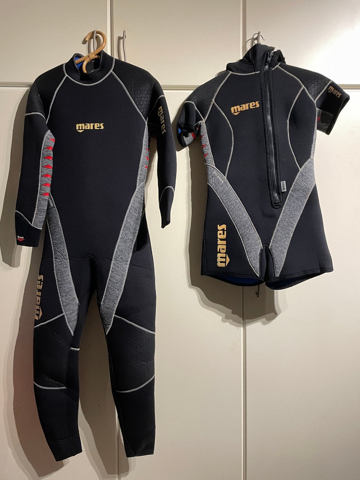 Combinaison et surcombinaison Mares pour femme, taille 4, Sports nautiques & Bateaux, Enlèvement ou Envoi, Comme neuf, Combinaison de plongée