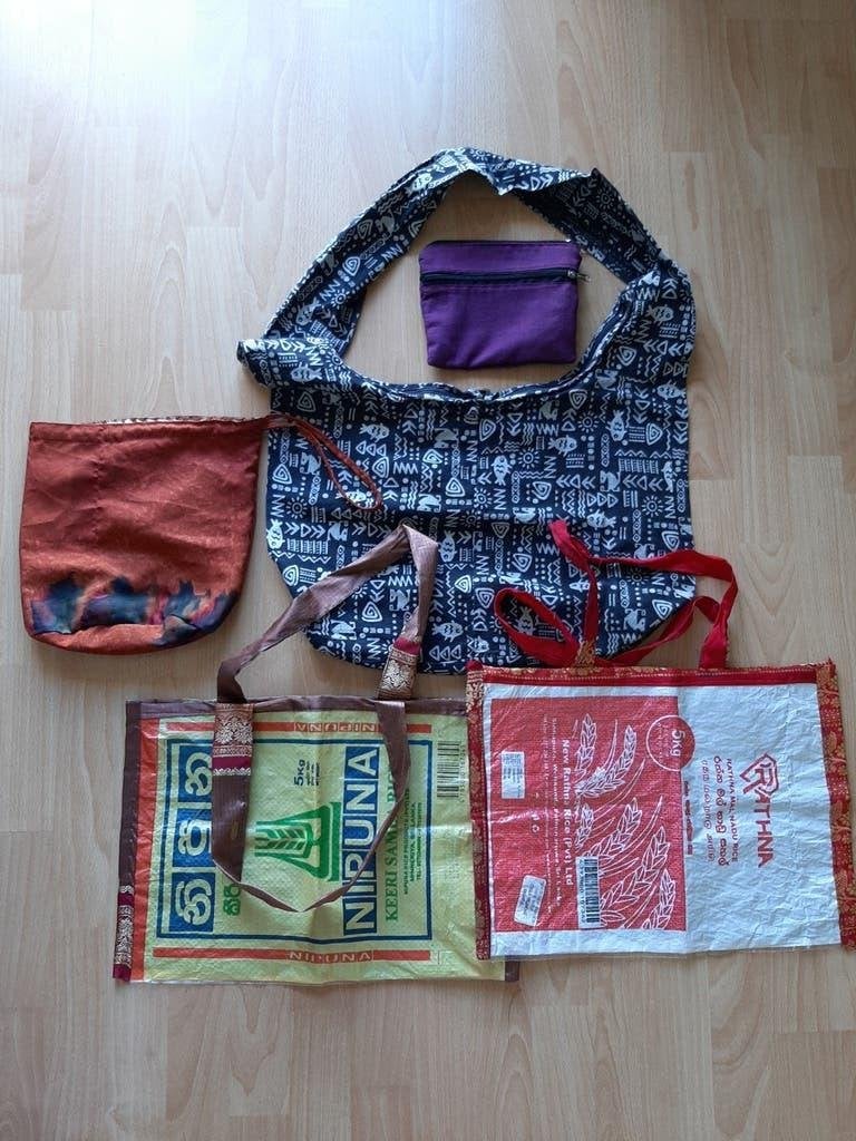 5 handmade tassen uit Sri Lanka, Handtassen en Accessoires, Tassen | Reistassen en Weekendtassen, Ophalen of Verzenden