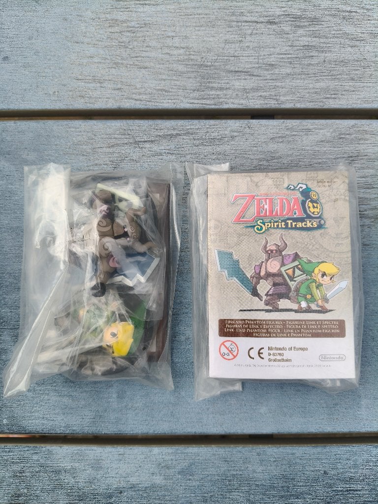 Nintendo The Legend of Zelda Spirit Tracks Link and Phantom, Games en Spelcomputers, 1 speler, Nieuw, Ophalen of Verzenden, Role Playing Game (Rpg)