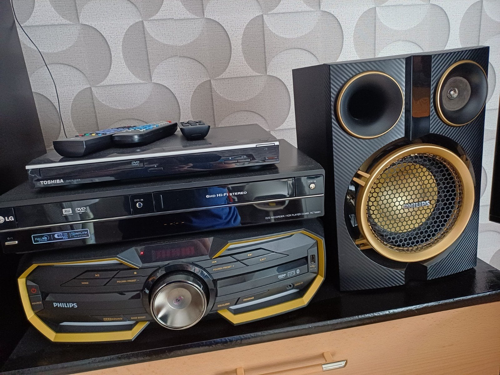 Radio, Ophalen