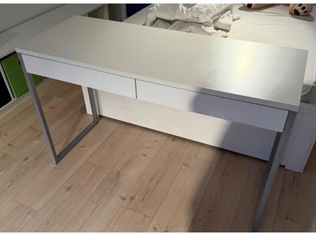 Wit, Huis en Inrichting, Bureaus, Ophalen, Hout, Kinderbureau, Zo goed als nieuw