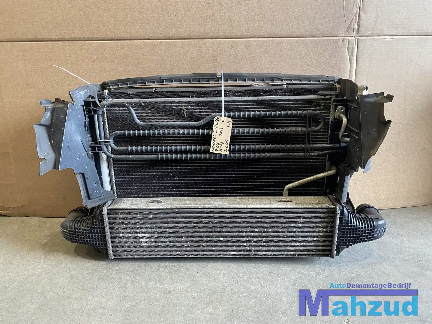 MERCEDES E KLASSE R207 2.2 cdi Koelerpakket koelerset, Mercedes-Benz AG, Mercedes-Benz, Utilisé, Mercedesstrasse 120
70372  Stuttgart, DE