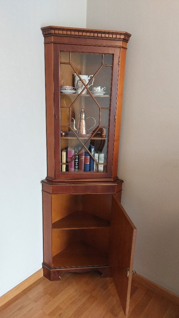 Hoekkast / vitrinekast (Engelse stijl), Antiek en Kunst, Ophalen