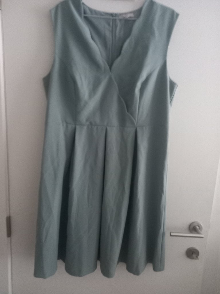Jurk groen maat 48 h&m, Ophalen, H&M, Maat 46/48 (XL) of groter, Zo goed als nieuw