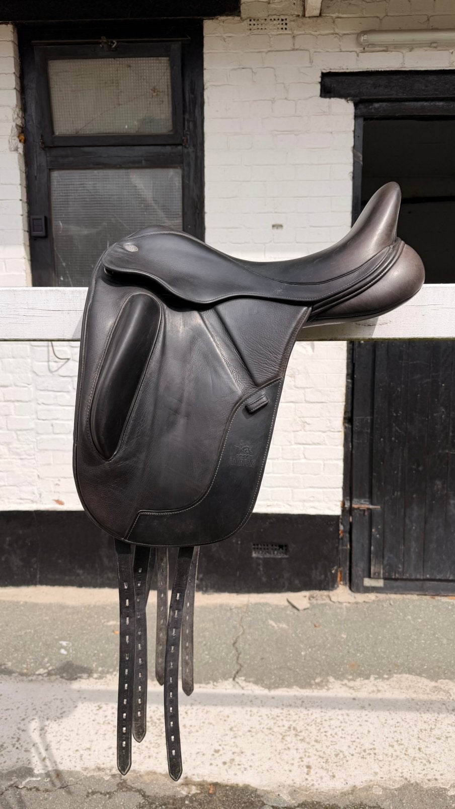 Fairfax dressuurzadel 17,5, Dieren en Toebehoren, Paarden en Pony's | Zadels, Ophalen of Verzenden, Dressuur