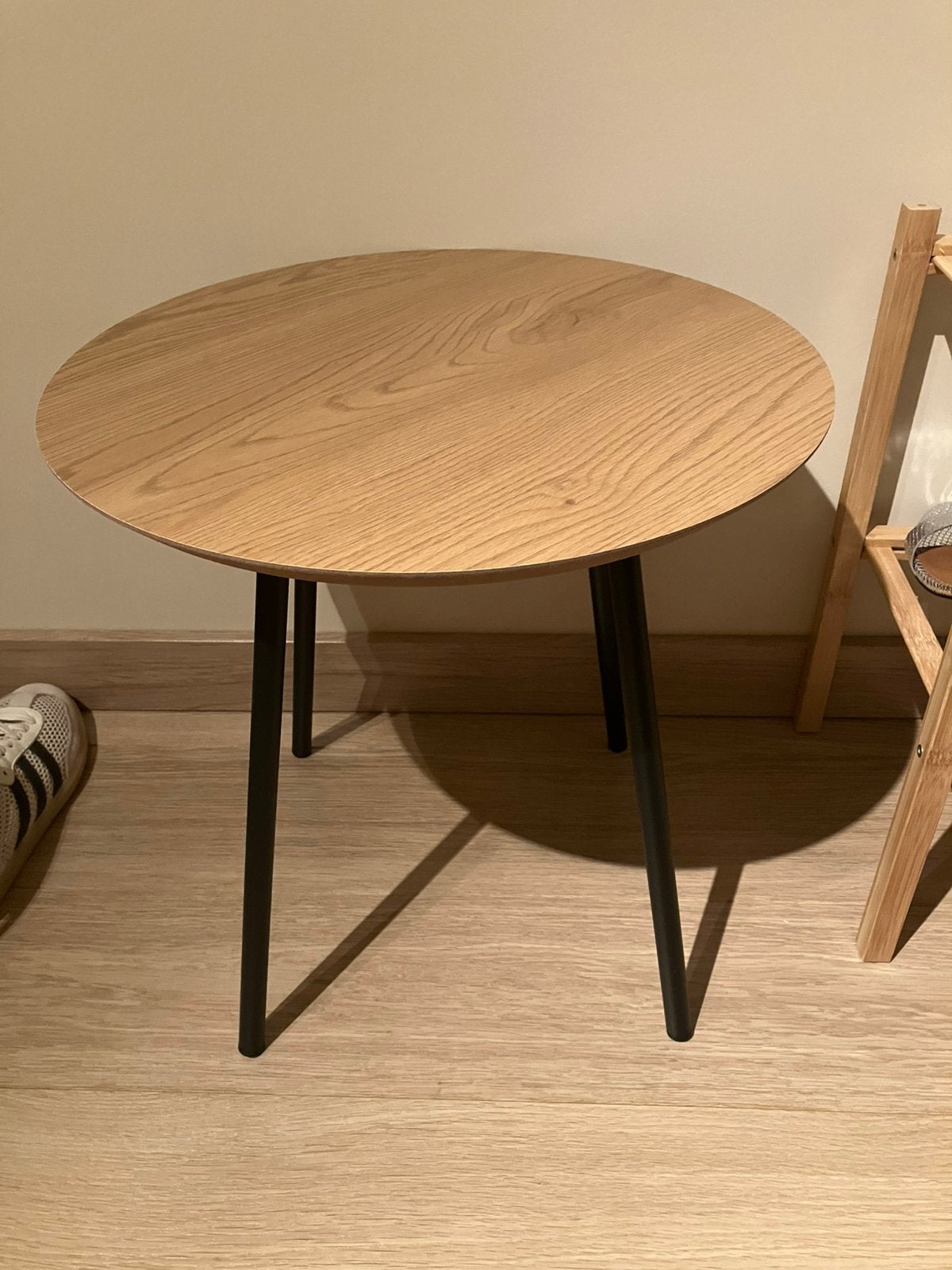 Klein rond bijzettafeltje, Huis en Inrichting, Ophalen of Verzenden, Zo goed als nieuw, Rond