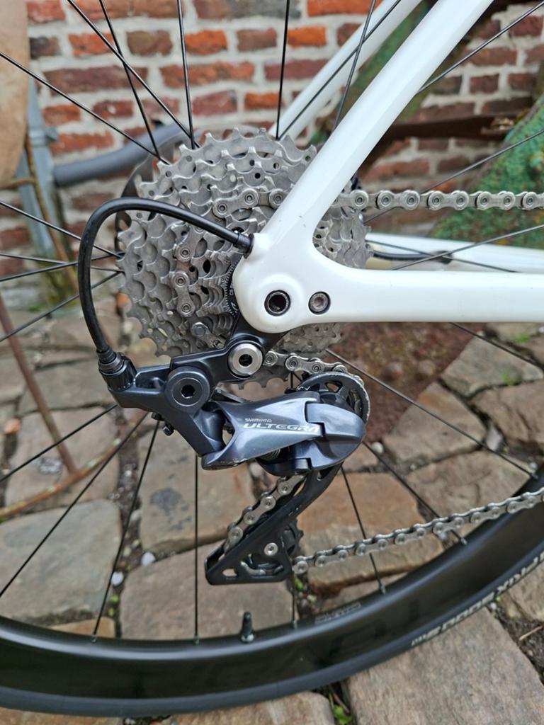 Specialized tarmac expert, Enlèvement
