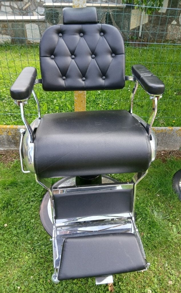 2 kappersstoelen + spiegels en steunen, Ophalen