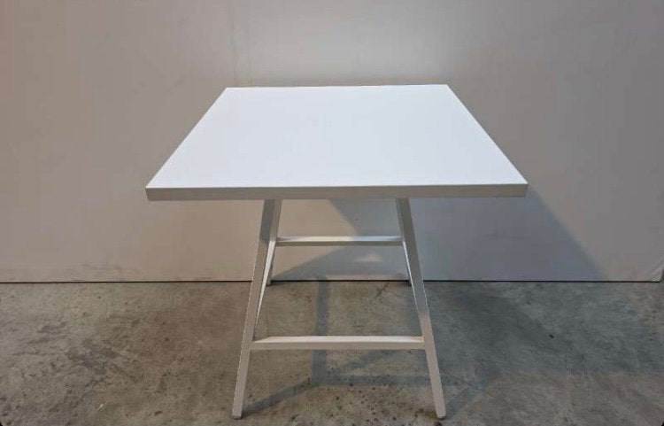 Strakke Witte Horecatafels / Eettafels - Formica 70x70x73 cm, Huis en Inrichting, Ophalen, Zo goed als nieuw, Metaal