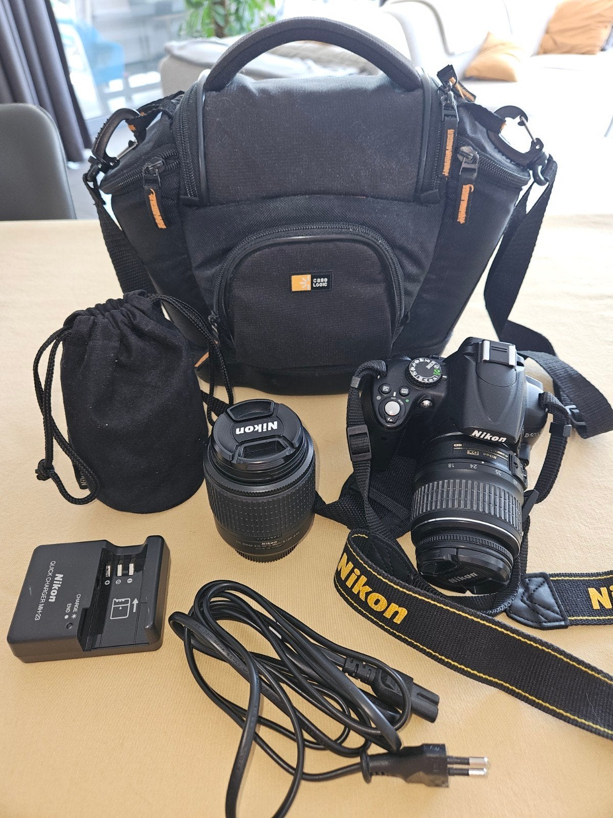 Nikon D5000 reflexcamera, TV, Hi-fi & Vidéo, Appareils photo numériques, Enlèvement ou Envoi, Utilisé, Batterie, Nikon