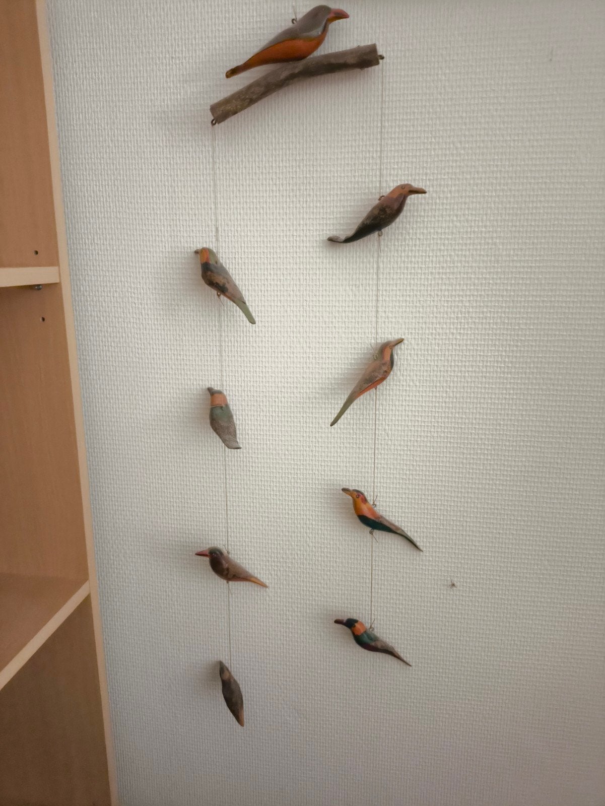 Mobile décoratif vintage – 9 oiseaux en bois sculpté et pein, Vintage, Enlèvement ou Envoi, Bois