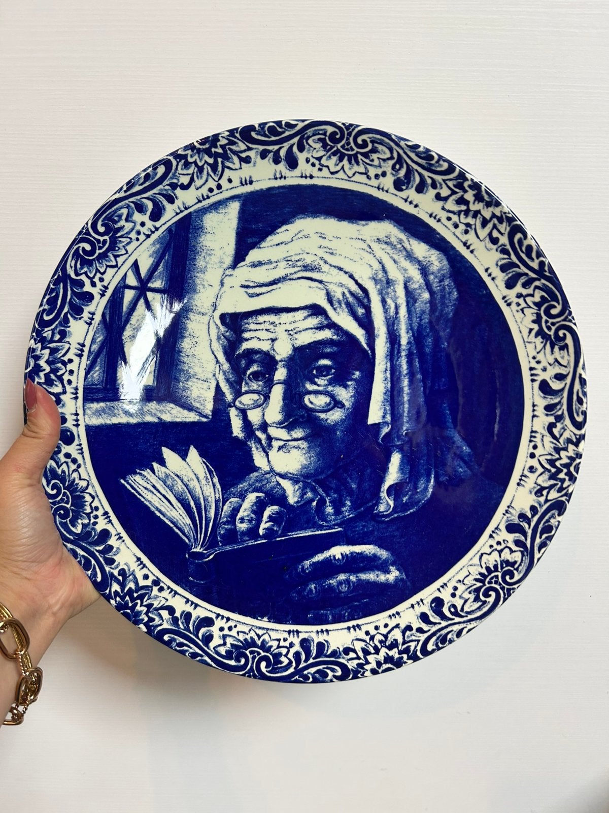 Assiette murale ancienne Boch, Enlèvement ou Envoi