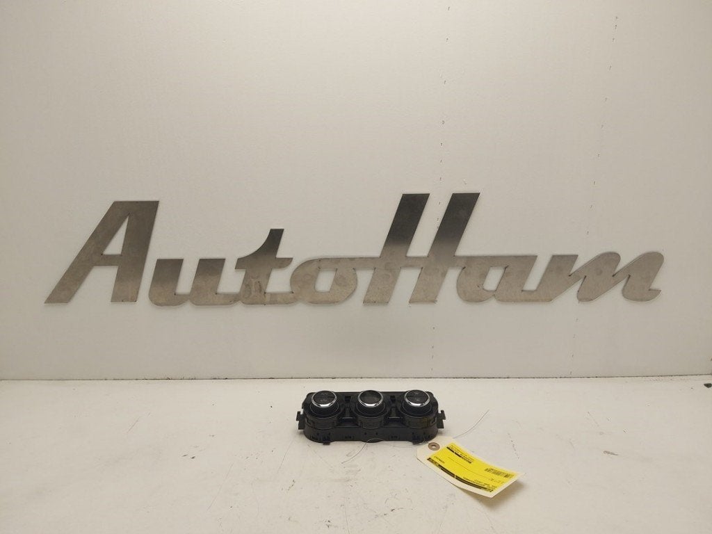 PANNEAU DE COMMANDE CHAUFFAGE CLIMATISATION Opel Adam, Postoffice@zf.com, Löwentaler Straße 20
88046  Friedrichshafen, DE, Opel